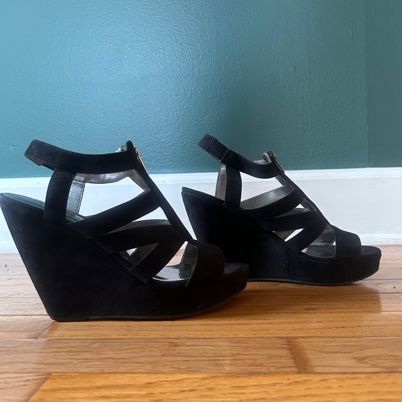 Black zip-up wedges - Picture 2 of 4